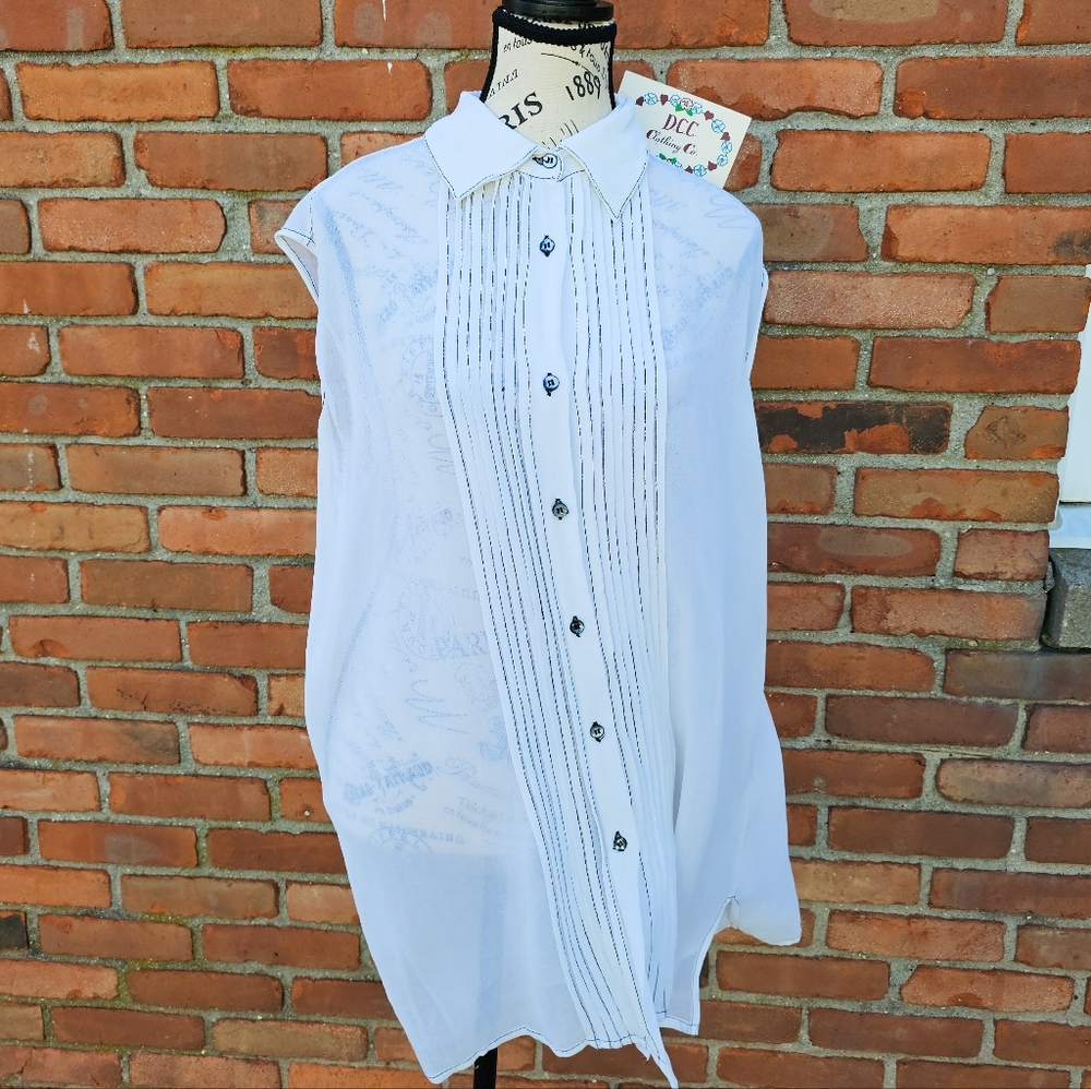 NEW DCC Clothing Co White Sleeveless Button-Down Blouse | Size L | 100% Rayon